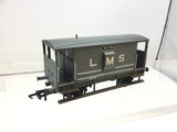 Bachmann 38-552A OO Gauge MR 20t Brake Van w Dockets LMS Grey