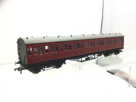Hornby R4658 OO Gauge BR (Ex-LMS) Non-Corridor Composite Coach M16623M