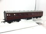 Hornby R4690 OO Gauge BR Maroon (Ex-LMS) Non-Corridor 3rd Coach M11912M