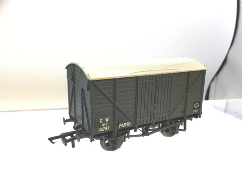 Bachmann 37-725A OO Gauge 12t Ventilated Van GWR Grey 112787