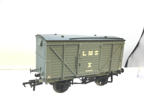 Bachmann 37-803 OO Gauge LMS 12t Single Vent Van 506818