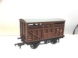 Bachmann 37-704 OO Gauge BR Cattle Wagon M23938 (RENUMBERED)