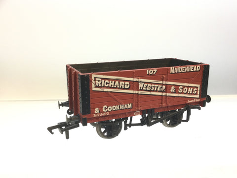Bachmann 37-100 OO Gauge 7 Plank Wagon Richard Webster & Sons, Maidenhead