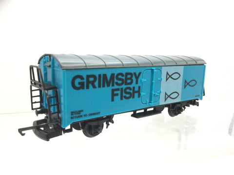 Lima 3135 OO/HO Gauge Refrigerated Van Grimsby Fish