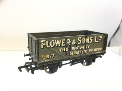 Bachmann 33-104A OO Gauge 7 Plank Wagon Flower & Sons Stratford