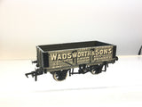 Bachmann 37-055 OO Gauge 5 Plank Wagon Wadsworth & Sons, Barnsley 53