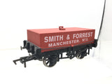 Dapol 4F-032-007 OO Gauge Rectangular Tank Wagon Smith & Forrest No2