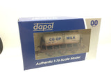 Dapol 4F-031-130 OO Gauge 6 Wheel Milk Tank Co-op 167 Weathered