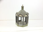 Hornby R8973 OO Gauge Skaledale Village Green Shelter
