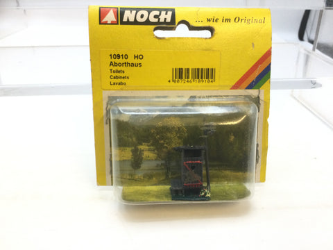Noch 10910 HO/OO Gauge Wooden Outside Toilet