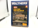 Walthers 933-4152 HO Gauge Modern Postwar Prefab House Kit