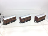 Hornby OO Gauge LMS Maroon 4 Wheel Coach x3