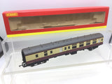 Hornby R4205A OO Gauge BR Mk 1 Brake 2nd Coach Maroon/Cream E34166