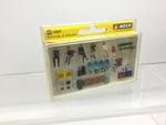 Noch 15221 HO/OO Gauge Travellers & Accessories Figure Set