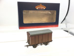 Bachmann 38-077 OO Gauge SR 12T Plywood Vent Van BR Bauxite Weathered