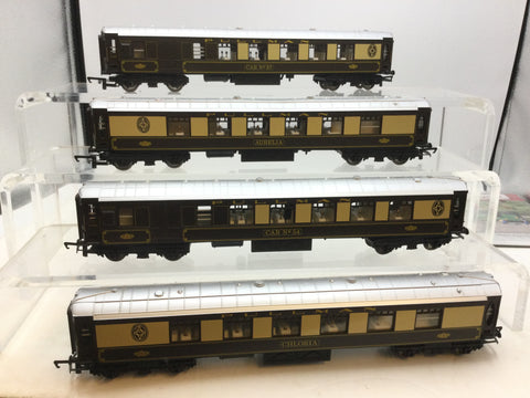 Hornby OO Gauge Pullman Coach x4 (Lot 2)