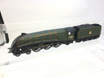 Hornby R2089 OO Gauge The Flying Scotsman Train Pack Silver Link