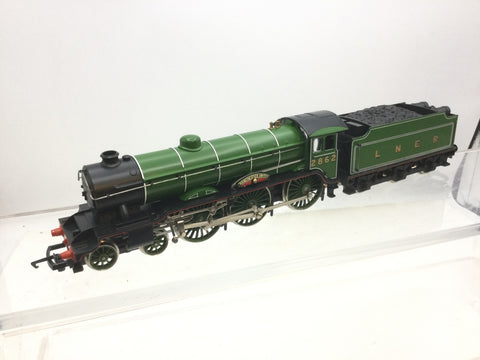 Hornby R053 OO Gauge LNER Green B17 2862 Manchester United (L1)