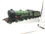 Hornby R3544 OO Gauge LNER Green B12 Class 8527