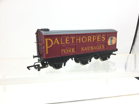 Hornby R670 OO Gauge Palethorpes Sausages 6 Wheel Van