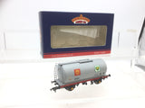 Bachmann 37-577A OO Gauge TTA Tank Wagon Shell BP 582