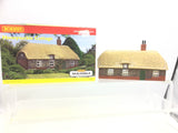 Hornby R9675 OO Gauge Skaledale Honeysuckle Cottage