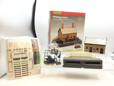 Hornby R8001 OO Gauge Waiting Room