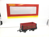 Hornby R6778 OO Gauge Father's Day Wagon