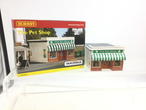 Hornby R9710 OO Gauge Skaledale The Pet Shop
