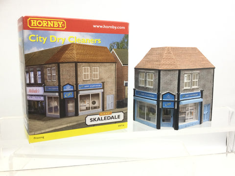 Hornby R9716 OO Gauge Skaledale City Dry Cleaners