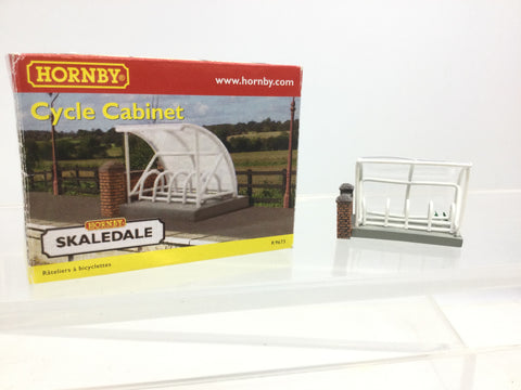 Hornby R9673 OO Gauge Skaledale Cycle Cabinet