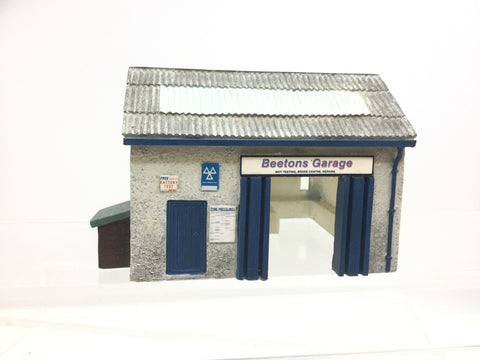 Hornby R8556 OO Gauge Skaledale Jack Beeton's Garage