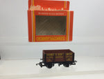 Hornby R206 OO Gauge 7 Plank Open Wagon Chance & Hunt