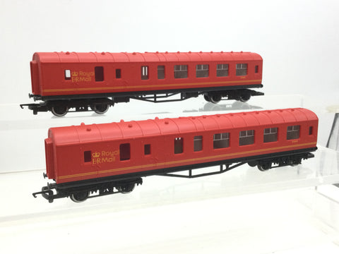 Hornby R592 OO Gauge Royal Mail Travelling Post Office Coach 80868 x2