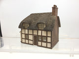 Bachmann 44-0019 OO Gauge Thatched Cottage