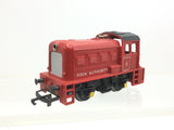 Triang R253 OO Gauge Red Dock Authority Shunter