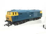 Hornby R758 OO Gauge BR Blue Class 35 Hymek D7063