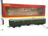 Hornby R4888E OO Gauge BR Bulleid 59' Corridor Brake Third Coach S2850S