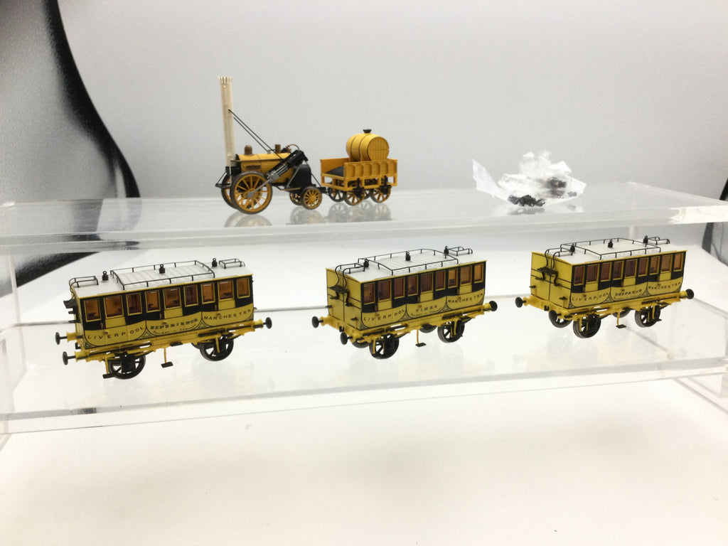 Hornby R3809 OO Gauge Centenary Edition Stephenson s Rocket