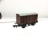 Graham Farish 373-751 N Gauge BR 12t Plywood Vent Van B784873