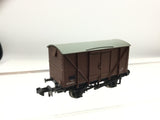 Graham Farish 373-751 N Gauge BR 12t Plywood Vent Van B784873