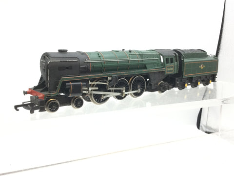 Hornby R259NS OO Gauge BR Britannia 70000 with Chuff Chuff Tender/Smoke Unit
