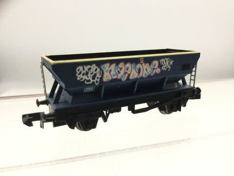 Graham Farish 373-504 N Gauge HBA 46t Hopper Ex-Mainline Graffiti