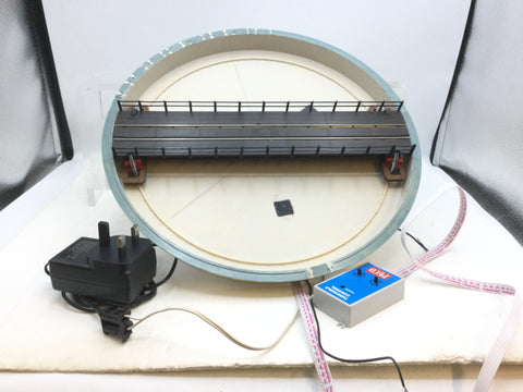 Peco LK-55 OO Gauge Motorised Turntable