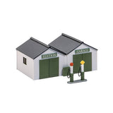 Wills SS12 OO Gauge Station Garage with Pumps Kit