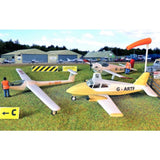 Gaugemaster GM443 OO Gauge Fordhampton Airfield Planes & Gliders Kit