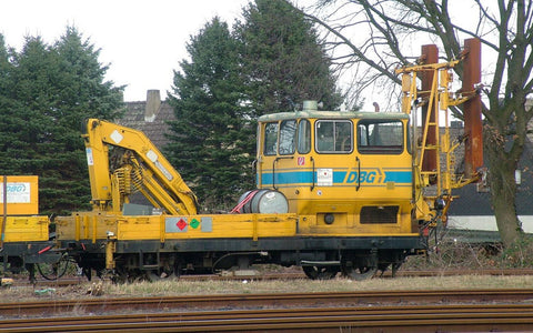 Rivarossi HR2925 HO Gauge DBAG KLV53 Diesel Maintenance Vehicle Yellow/Blue V