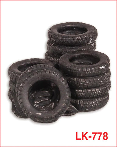 Peco LK-778 O Gauge Pile of Tyres