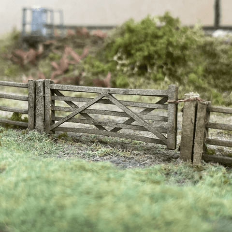 Scale Model Scenery LX001 OO Gauge Five Bar Gates (x3) Laser Cut Kit