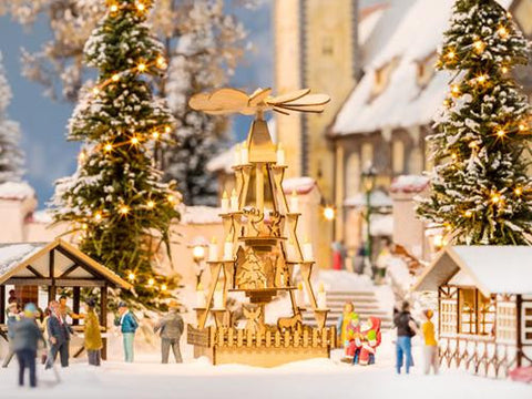 Noch 14395 HO/OO Gauge Christmas Market Pyramid Laser Cut Minis Kit